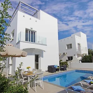  Villa Amarilia - Nissi Area