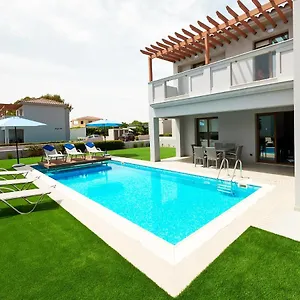 Villa Angie Luxury